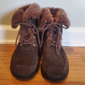 Natural Reflections hiking boots